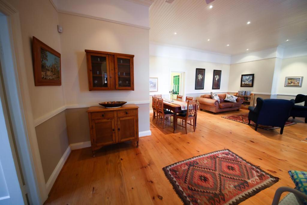 Appartement Catswhiskers à Graaff-Reinet Extérieur photo