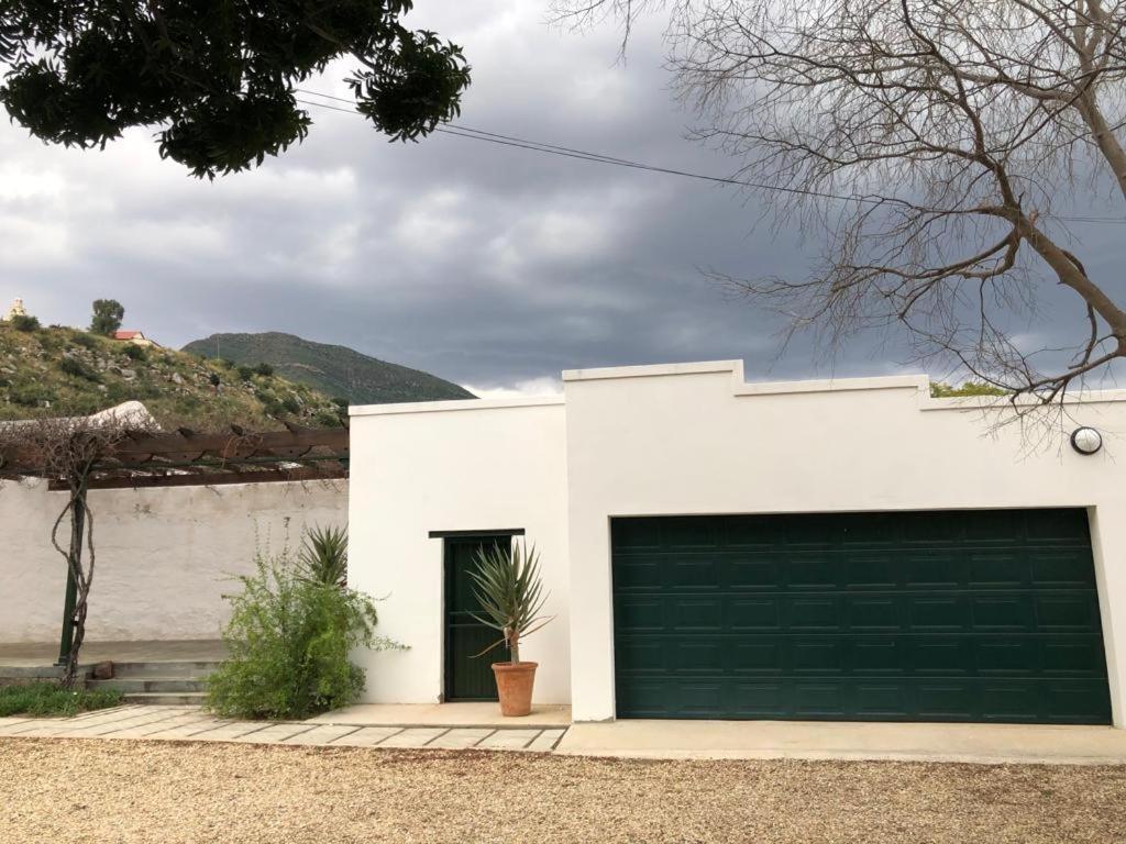 Appartement Catswhiskers à Graaff-Reinet Extérieur photo