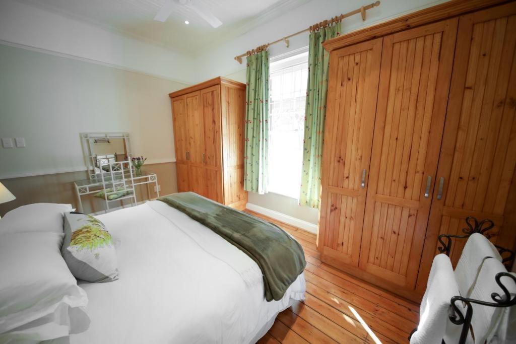 Appartement Catswhiskers à Graaff-Reinet Extérieur photo